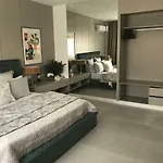 アパートホテル Levante ラルナカ