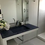 Levante 4* لارنكا