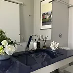 Levante لارنكا