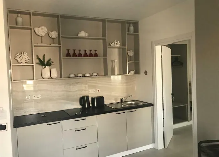 Levante Lägenhetshotell Larnaca